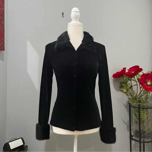 NEW Outlaw Vintage Velour Button Front Faux Fur Trimmed Long Sleeve Shirt Jacket - Picture 15 of 16